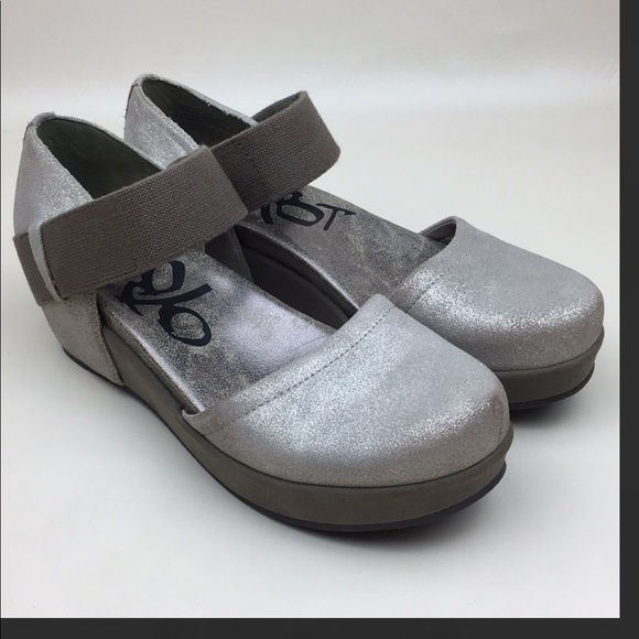 OTBT Shoes - OTBT Migrant Two Metallic Mary Janes